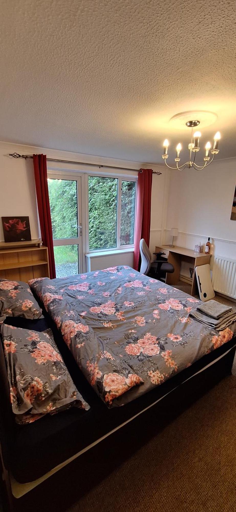 Spacious And Serene Stay Near Milton Keynes Centre Willen Quarto foto